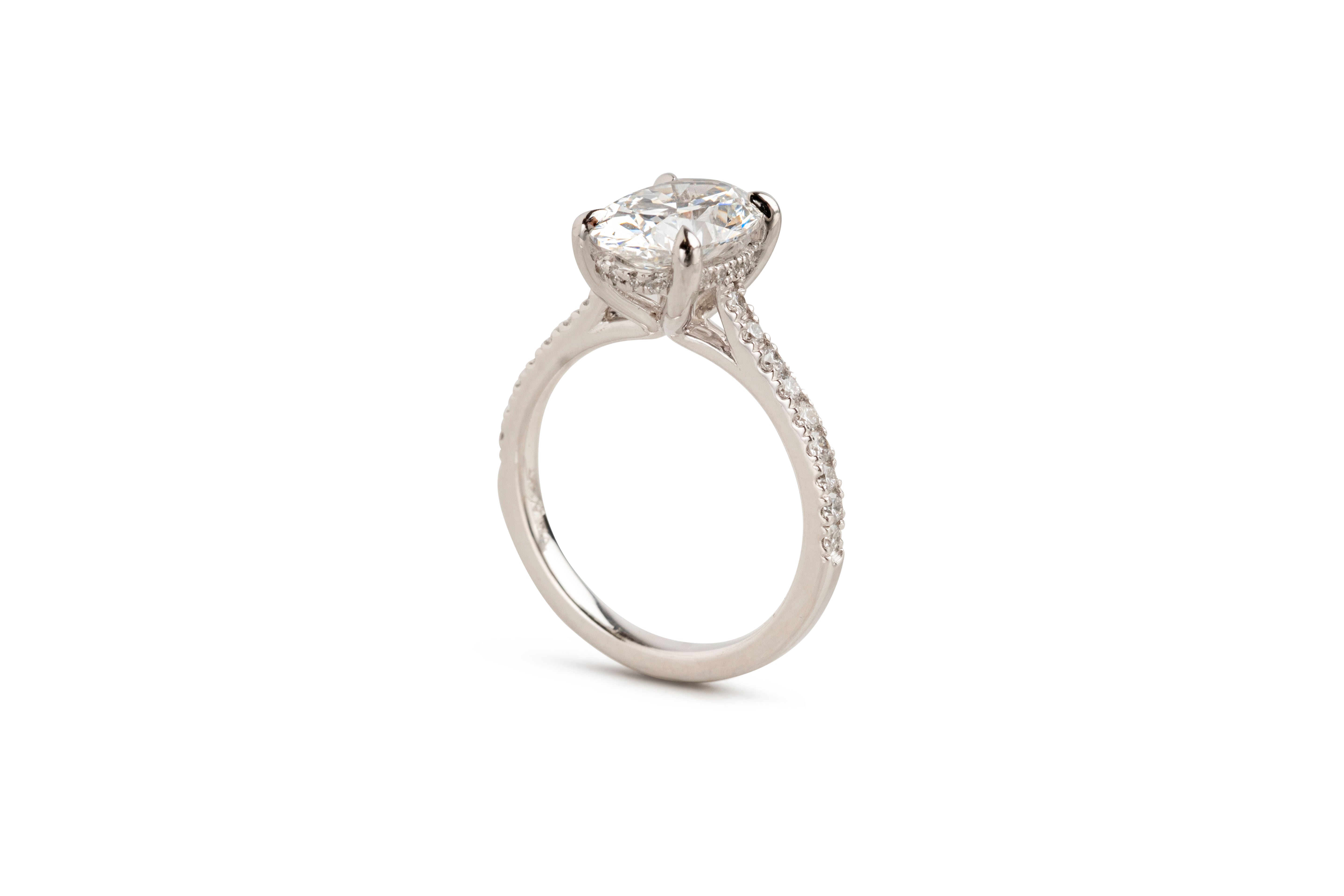 Maya Oval Ring